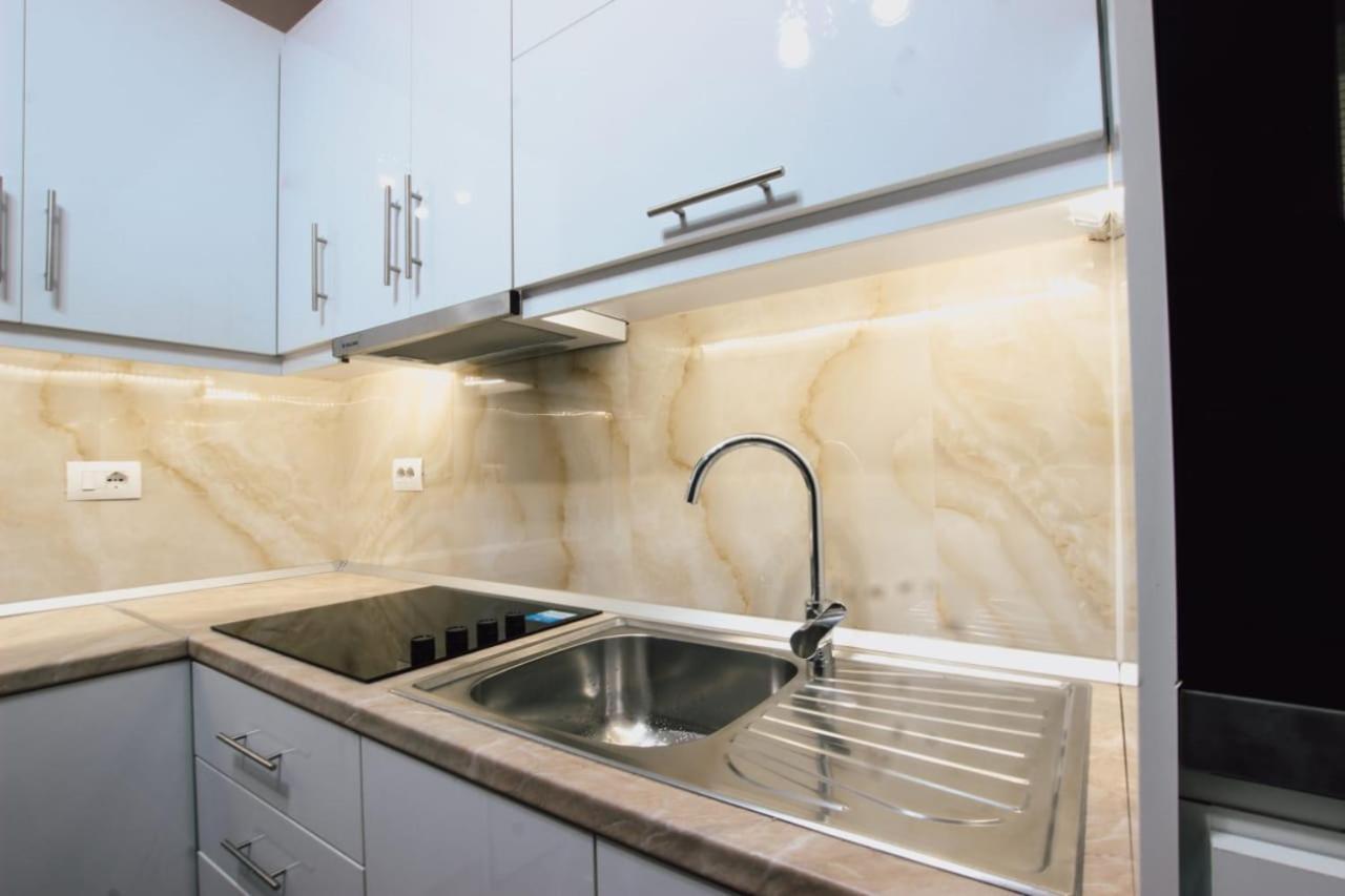 Novs Apartment 1 Gjirokastër Buitenkant foto