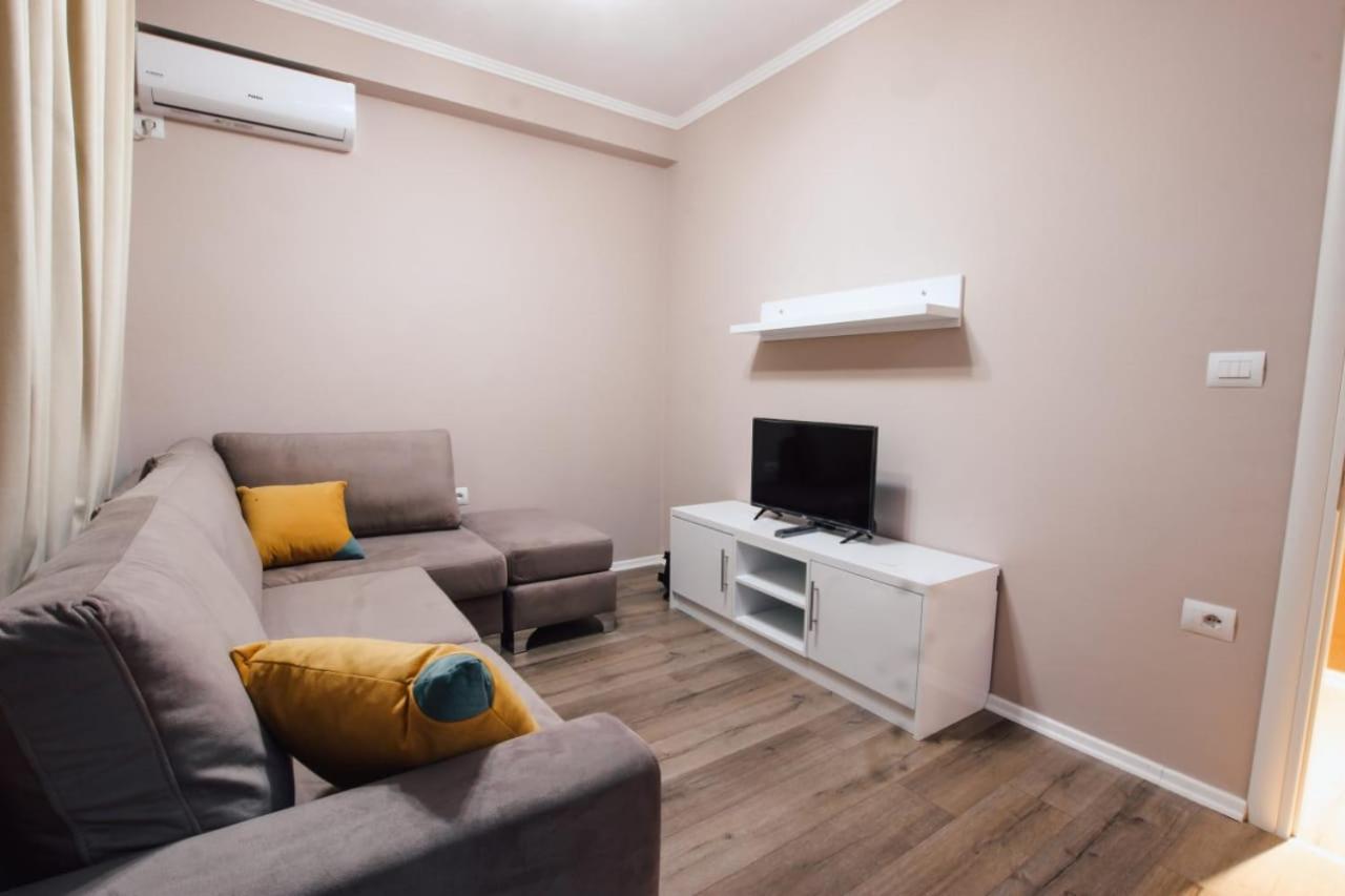 Novs Apartment 1 Gjirokastër Buitenkant foto