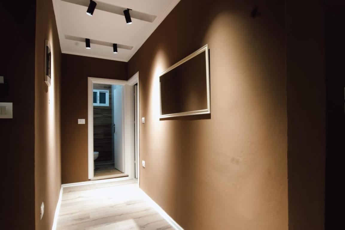 Novs Apartment 1 Gjirokastër Buitenkant foto